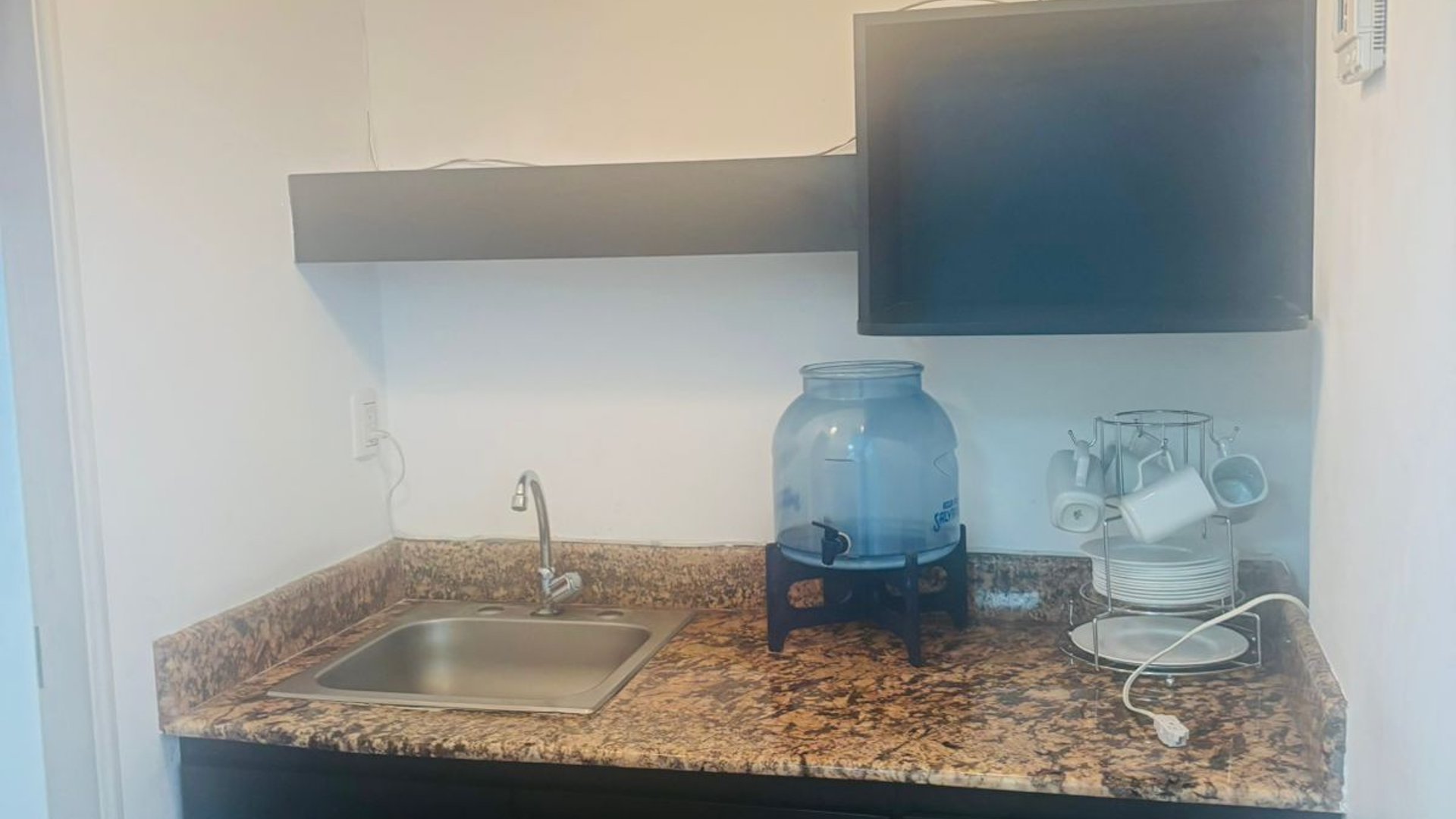 Oficina Moderna Zona 10, Guatemala: 77m², 2 Estac. - Renta $8000 GTQ - Miniatura 5