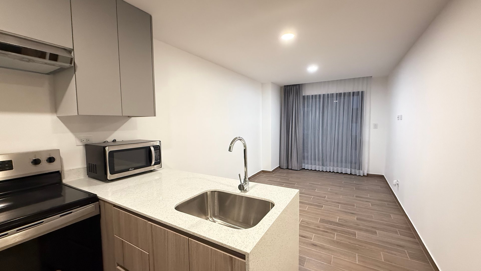 Apartamento de 1 habitación en renta en parque 14, zona 14.