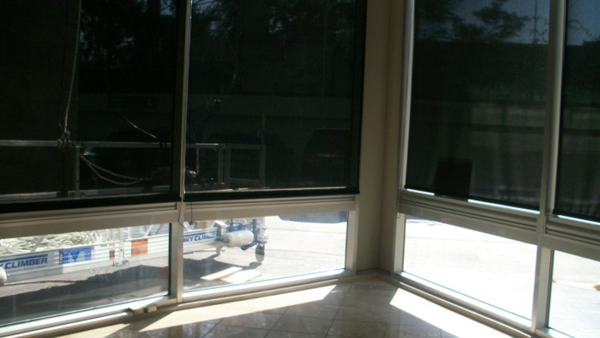En Venta Local Comercial en zona 15 Edificio Avante - Miniatura 7