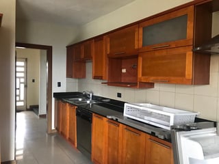  Casa en alquiler o venta en Altos de Montebello - 3