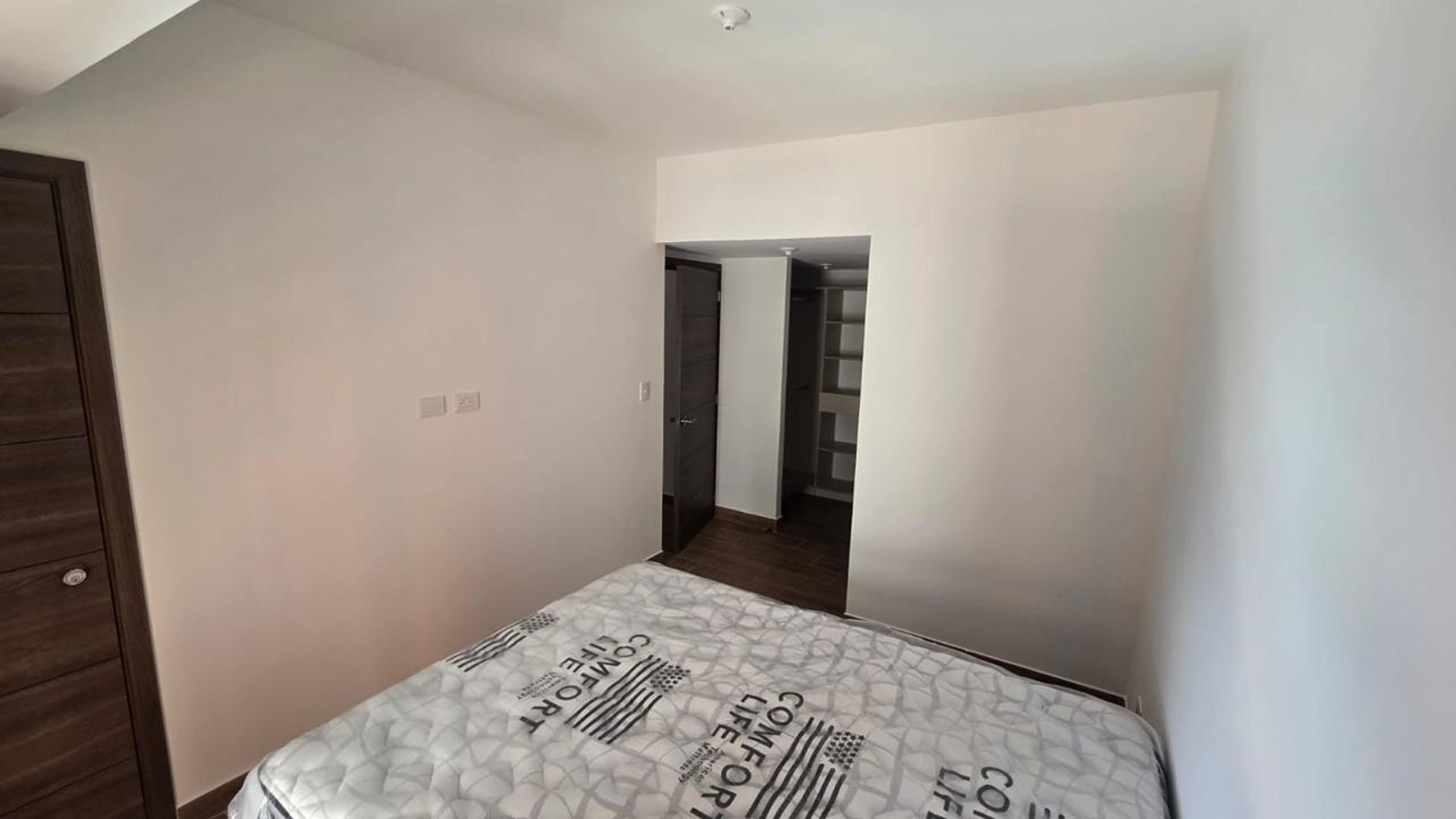 ???? APARTAMENTO EN RENTA – 2 HAB + AIRBNB PERMITIDO | MODDRA | ZONA 4 - Miniatura 8