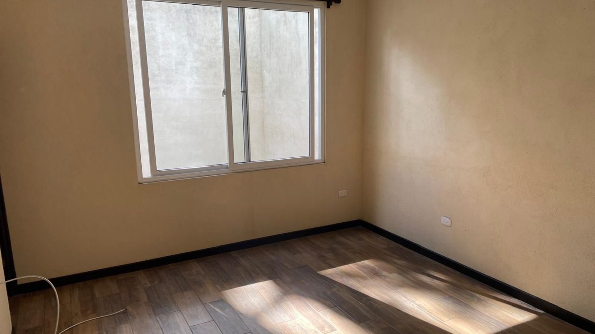 Casa en venta en Condominio Valle Real San Lucas Sacatepequez - Miniatura 13