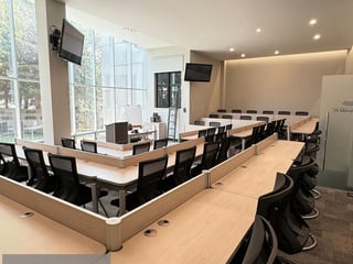 2 Edificios en Renta ideal para Universidades, Call Center u Oficinas CAES - Image 32