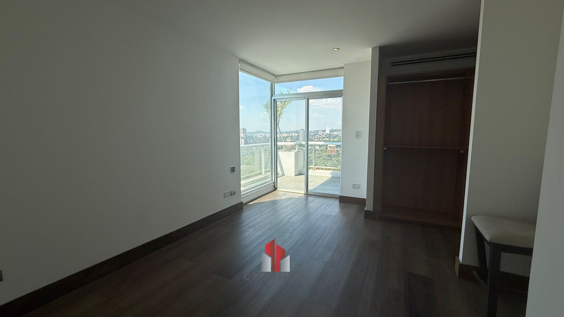 Apartamento en Renta zona 10 / Atrium - Miniatura 6