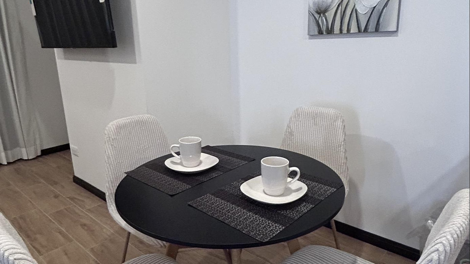Apartamento amueblado en Renta zona 13 / Essenza - Miniatura 8