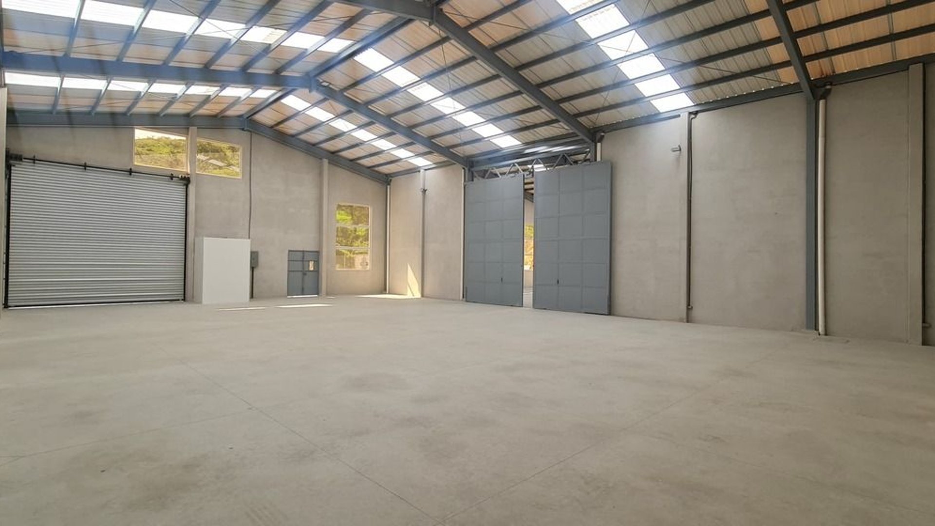 BODEGAS EN RENTA EN HUEHUETENANGO A ESTRENAR - Miniatura 2