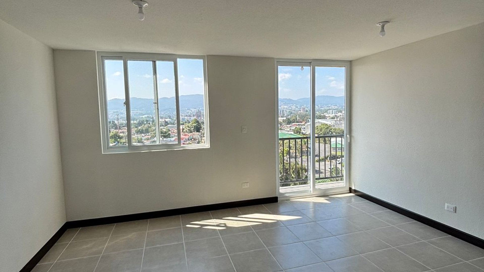 VENTA DE CÉNTRICO APARTAMENTO PARA ESTRENAR - ESENTA, ZONA 12 - Miniatura 3