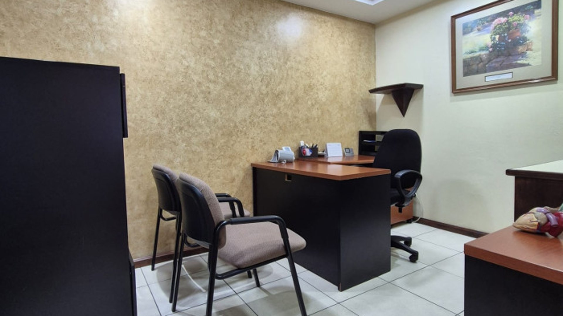 Clínica amplia en Venta en  zona 15 - Miniatura 6