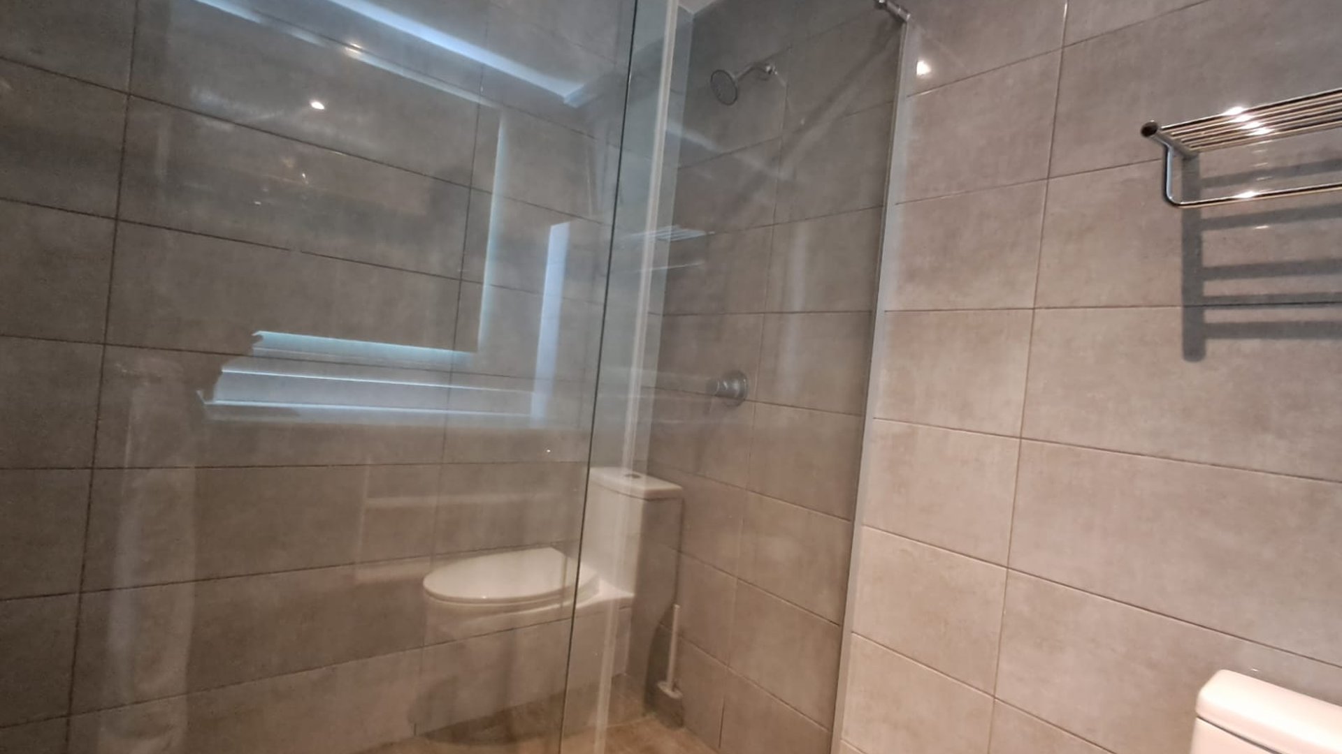 ???? APARTAMENTO EN RENTA – 3 HAB | EDIFICIO PARQUE 15 | ZONA 15 - Miniatura 13