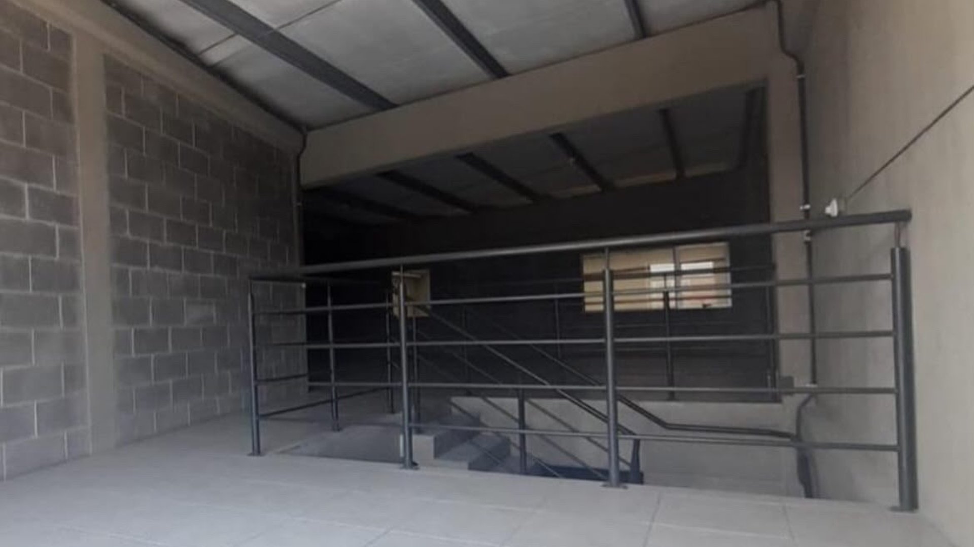 RENTA Ofibodega en Zona de Negocios San Nicolás - Miniatura 6
