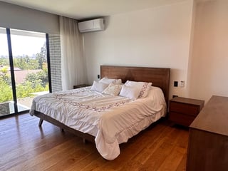 Precioso apartamento de 2 niveles con jardín en ZEN zona 16 - Image 12