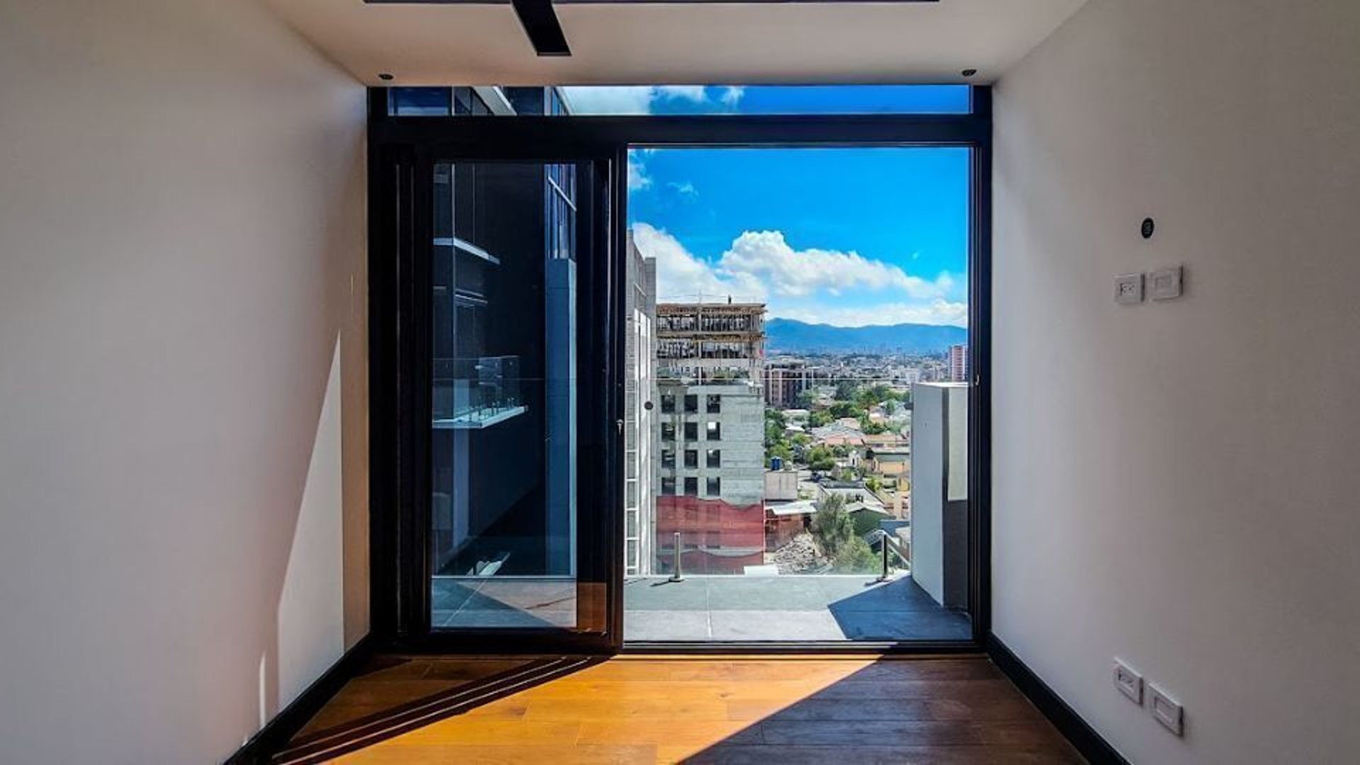 Apartamento en Venta en Villas Mariscal zona 11 - Miniatura 17
