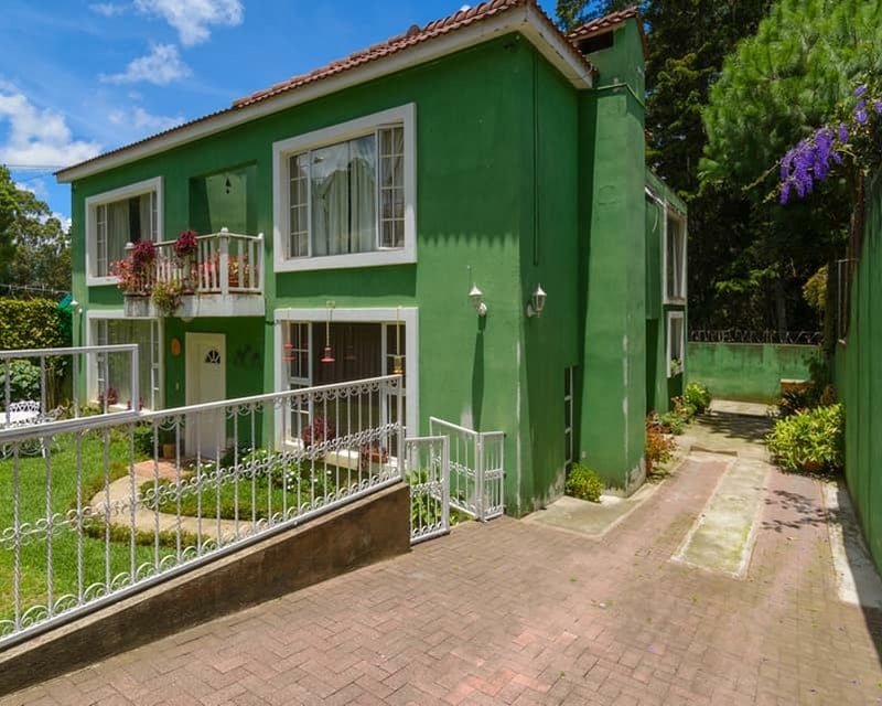 vendo Amplia Casa En San Lucas Valle Real /D