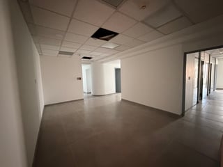 Oficina en Alquiler / Venta Edificio Europlaza, zona 14 - 2