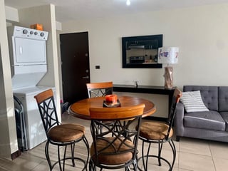Apartamento en venta con balcon y 3 habitaciones en zona 11 Ref-5436 - 2