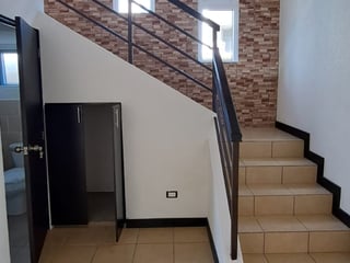 Casa en Venta en Altos de Village, Km. 25 CES Guatemala - 5