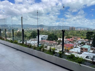Apartamento Amueblado en Venta en Zona 10 - 4