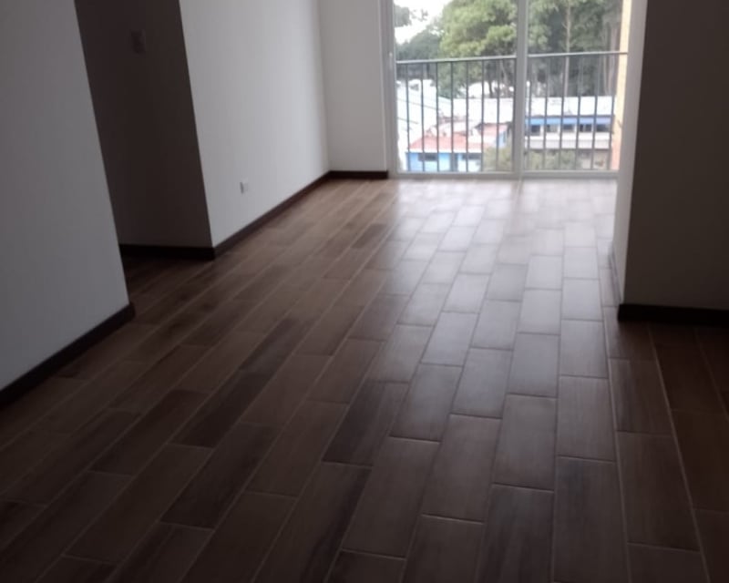 LINDO APARTAMENTO EN RENTA ZONA 12
