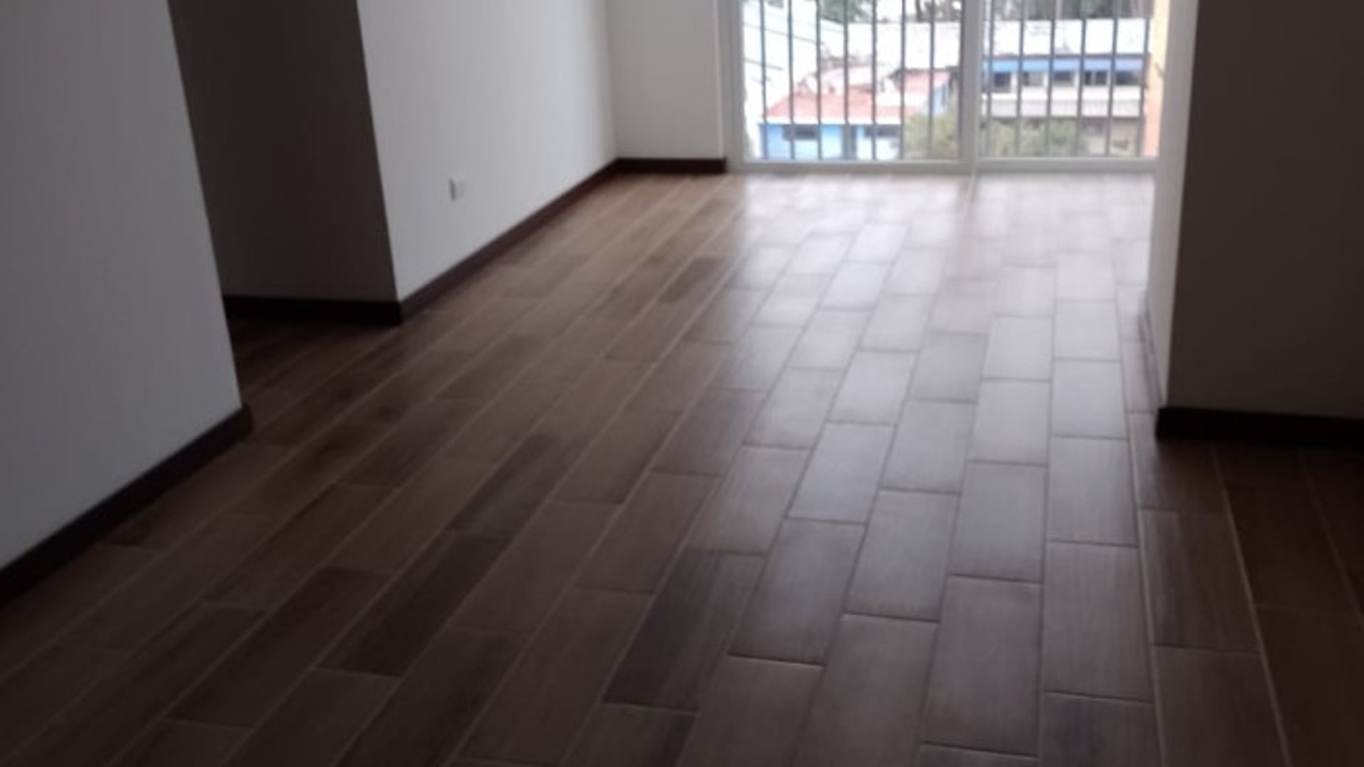 LINDO APARTAMENTO EN RENTA ZONA 12