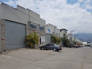 Preciosa Bodega En Alquiler En Zona 21,Al final de la  Atanasio - 2
