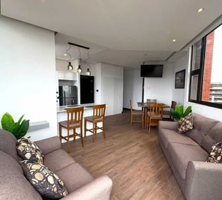 APARTAMENTO AMUEBLADO EN ALQUILER 📍Edificio Diagoseis, Zona 10