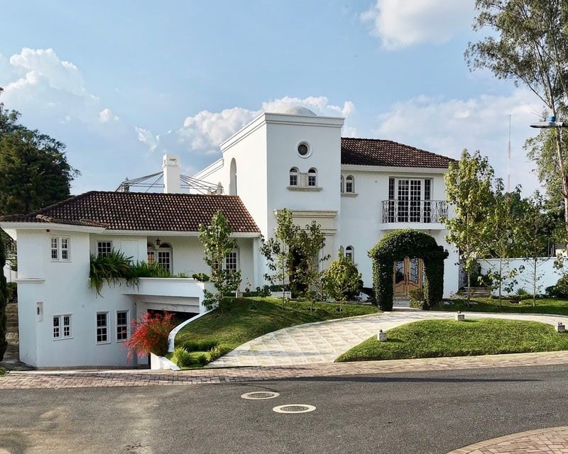 CASA EN VENTA EN ZONA 16 CAYALA