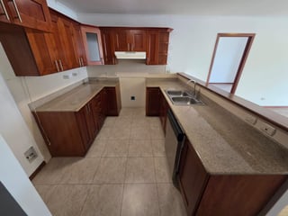 Renta de apartamento con balcón - 2 habitaciones en zona 10 Ref-5910 - 3