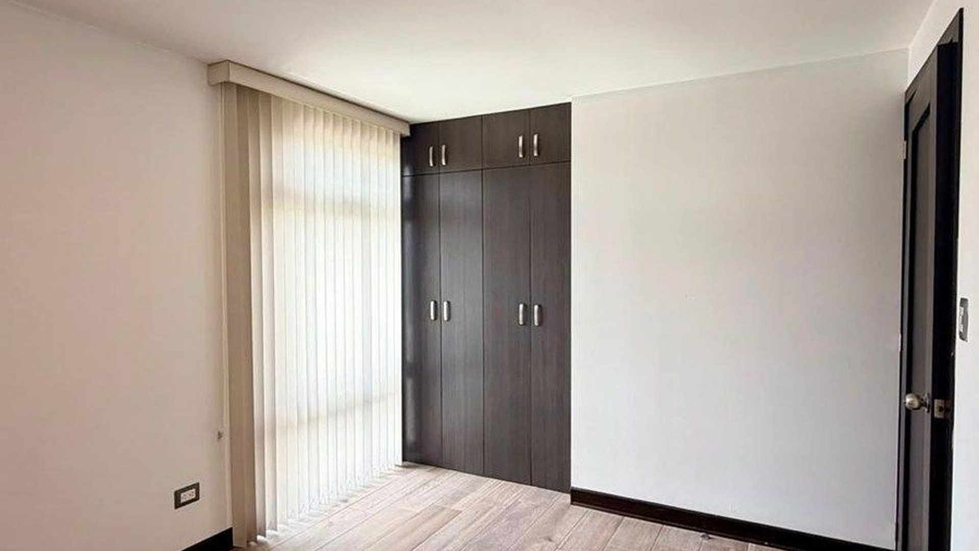 *APARTAMENTO EN ALQUILER – Edificio Tres 15, Zona 13 Las Américas - Miniatura 8