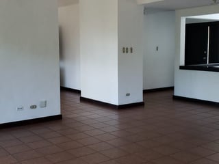 CASA EN RENTA – KM 13.5 CARRETERA A EL SALVADOR - 5