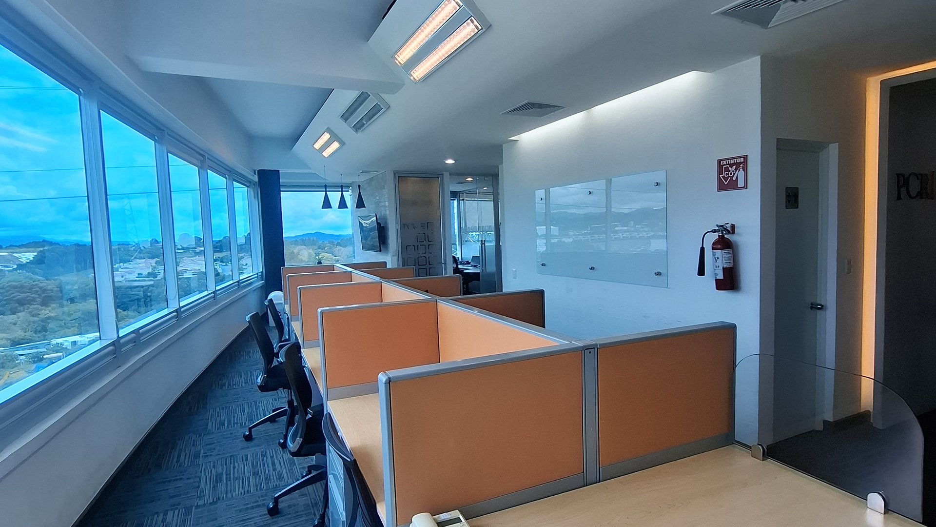 Oficina en venta Plaza Portal del Bosque Guatemala