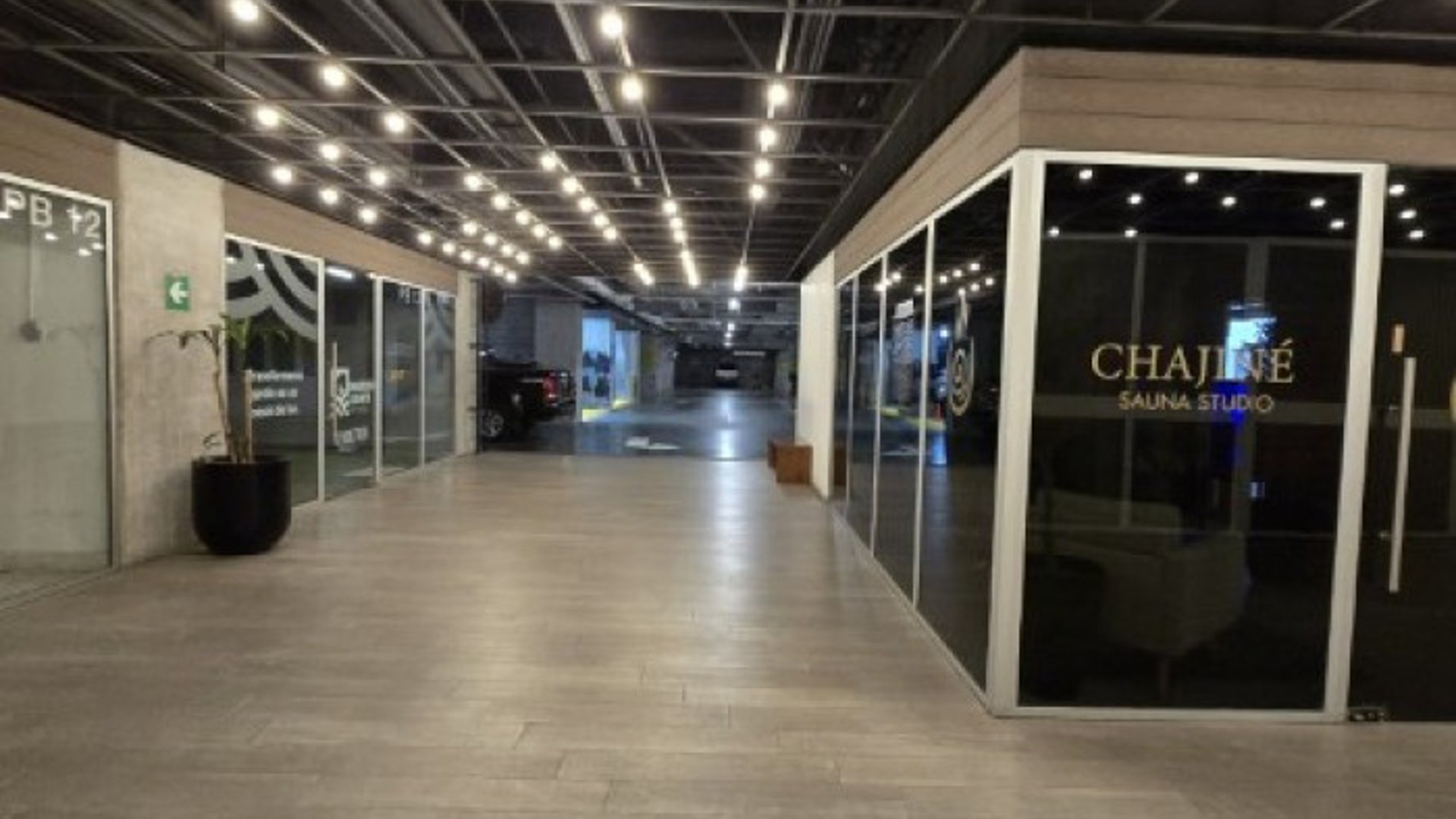 Local en Venta, Edificio Narama Zona 13 Guatemala - Miniatura 10
