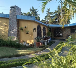 Hermosa y amplia casa de un nivel en San Cristóbal