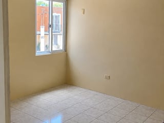 Casa De Esquina En Venta En Condado Catalina - 5