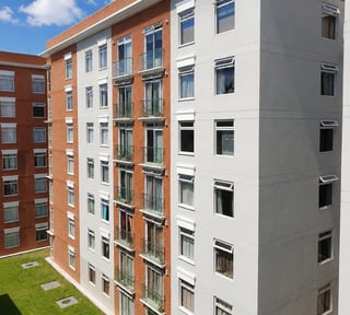 📍 APARTAMENTO EN VENTA – 3 HAB | EDIFICIO HISTÓRICO I | ZONA 1