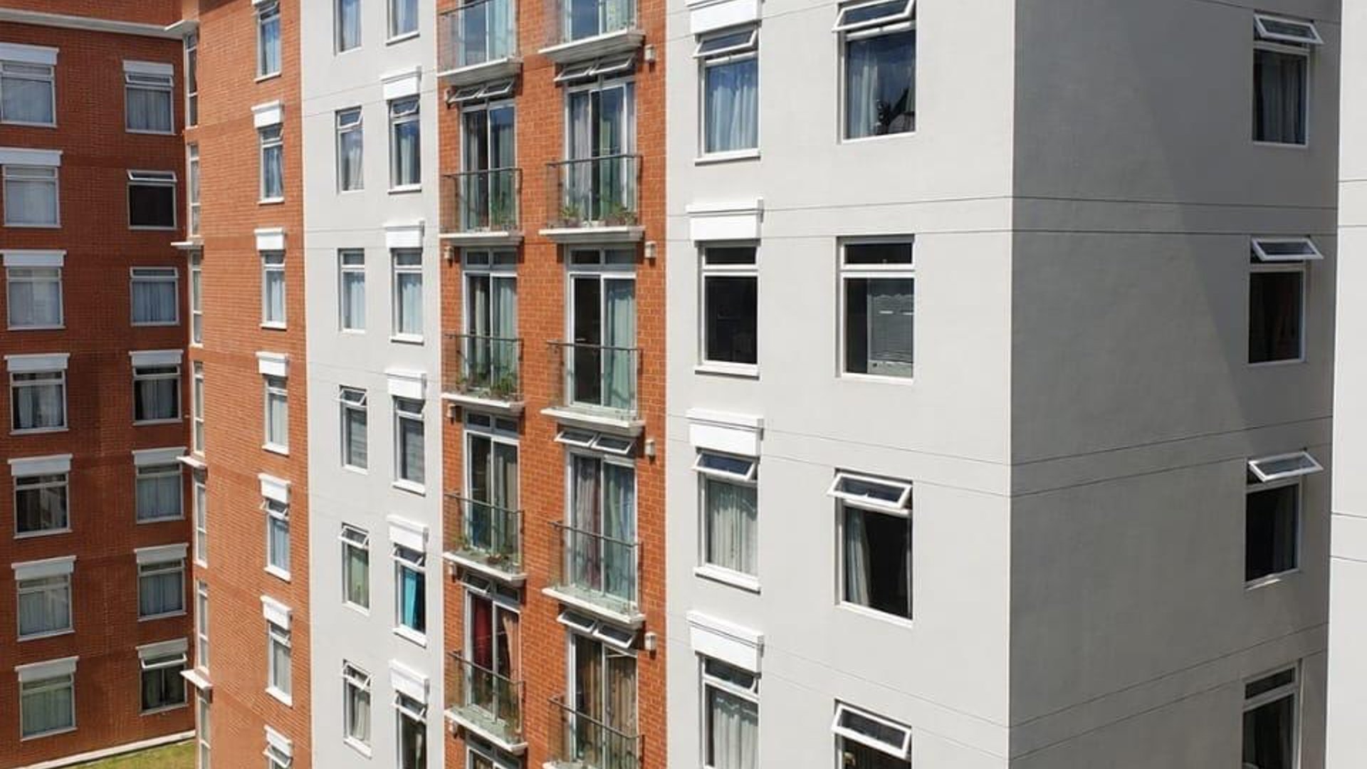 📍 APARTAMENTO EN VENTA – 3 HAB | EDIFICIO HISTÓRICO I | ZONA 1