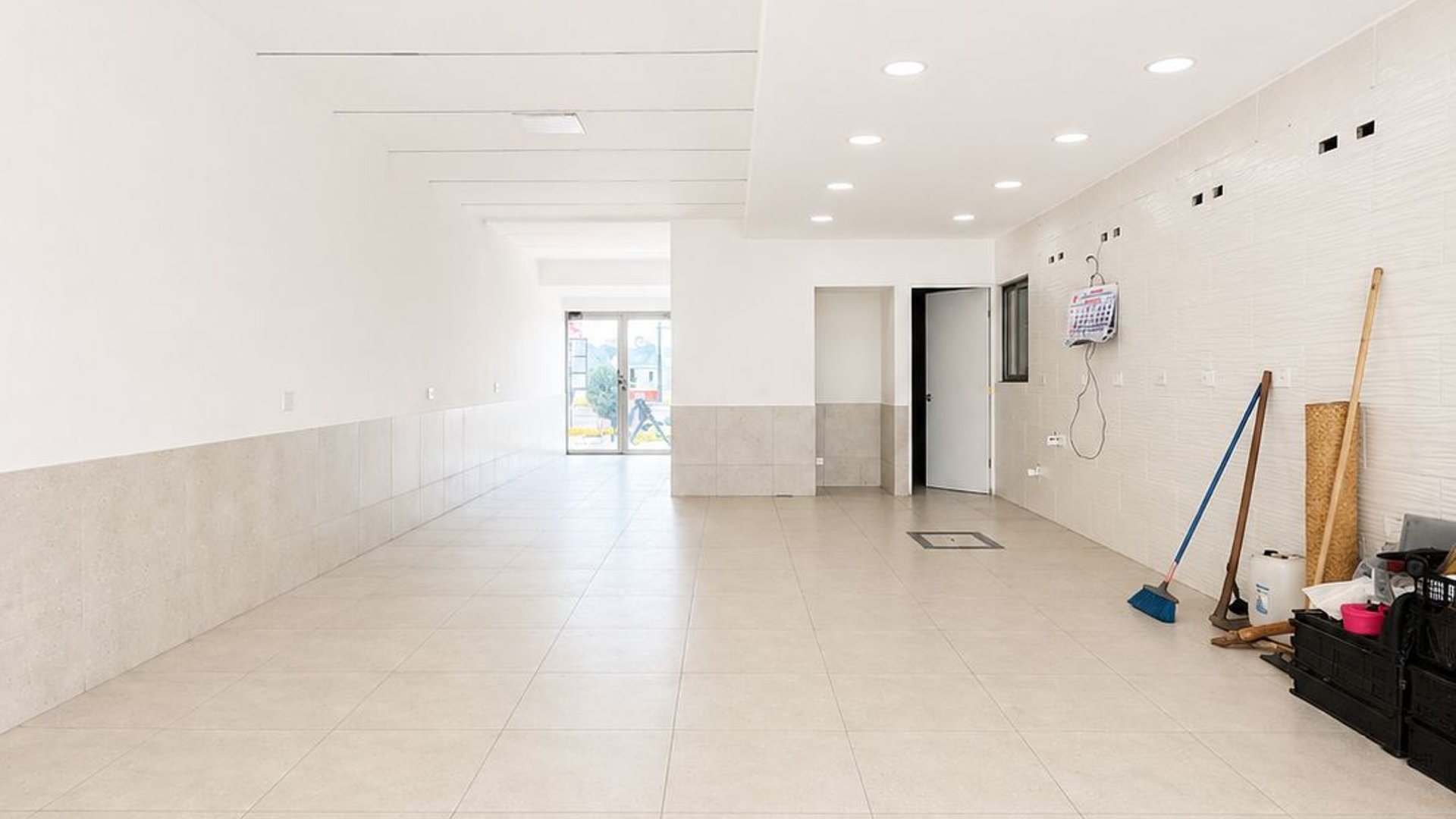 LOCAL CON AUTOSERVICIO EN RENTA, TEJAR CHIMALTENANGO - Miniatura 5