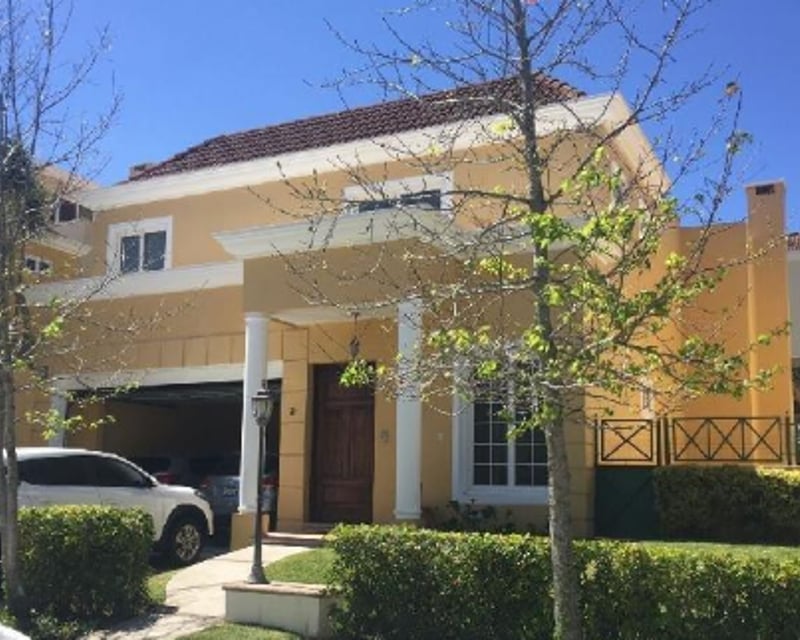 Casa en Venta en Condominio Carretera a Fraijanes.