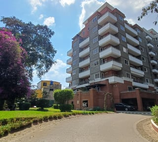 Amplio Apartamento en Venta - Zona 7, Ciudad de Guatemala