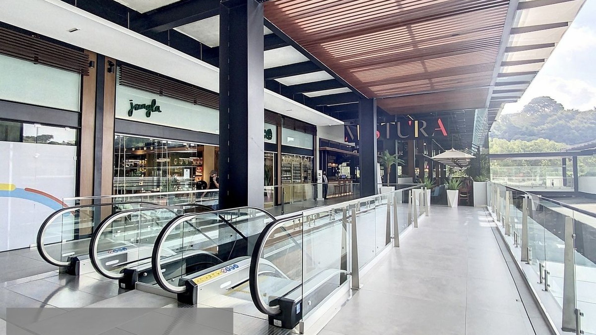 SPAZIO/ Oficina en Venta zona 16 - Miniatura 9
