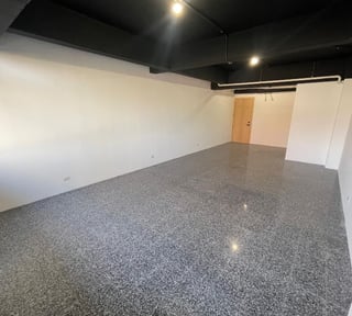 Renta de oficina en Edificio corporativo de zona 10 Ref-5901