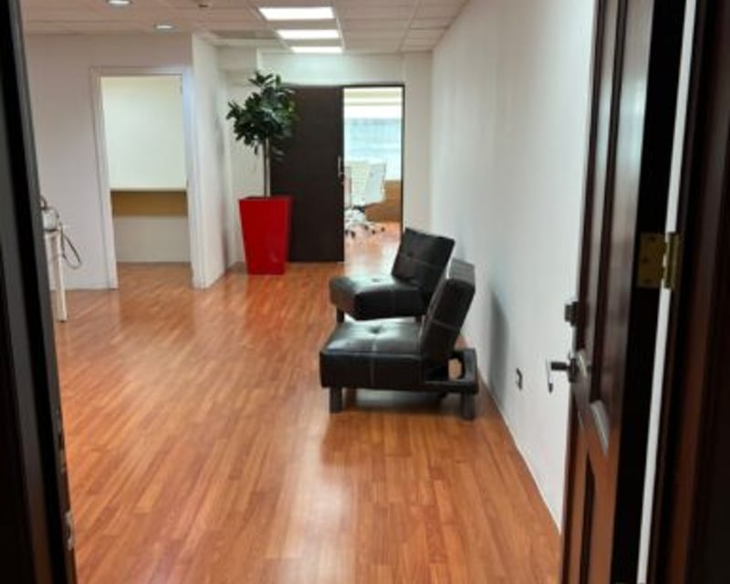Oficina amueblada en renta, Europlaza zona 14