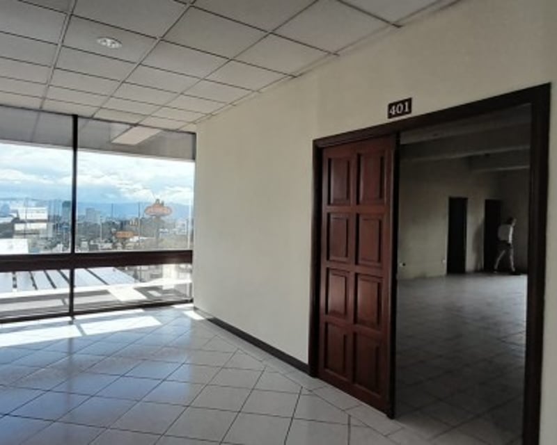 Oficina en Alquiler en Edificio Ilumina zona 7