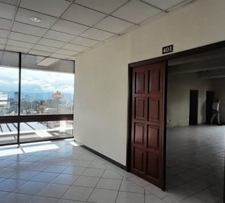 Oficina en Alquiler en Edificio Ilumina zona 7
