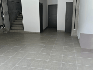 CALZADA LA PAZ / 2 Ofi-Bodegas a estrenar en Renta , zona 17 - Image 6