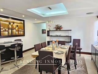 Apartamento en renta amueblado Edificio Morada del Acueducto Zona 10 3 dormitorios - Image 4