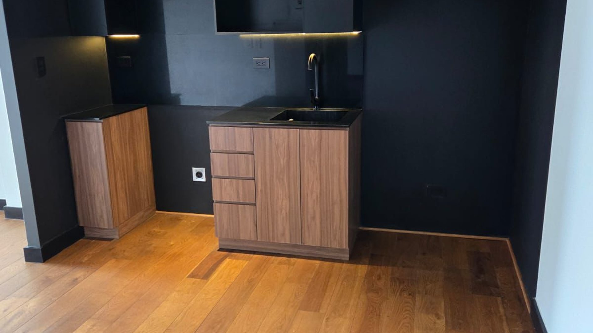 ???? APARTAMENTO EN RENTA – 3 HAB + BALCON | VILLA MARISCAL | Z.11 - Miniatura 2