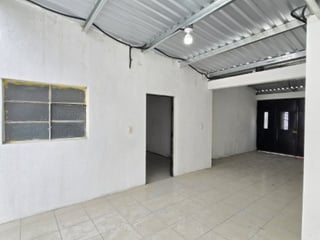 Casa en Renta para Negocio San Juan Sacatepéquez - 2