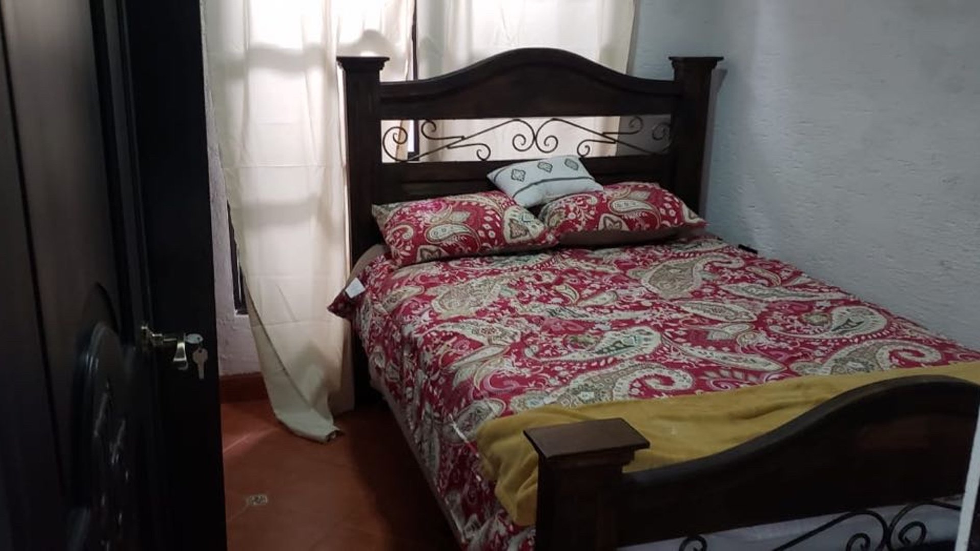 Apartamento en Alquiler, amoblado, ubicado en La Antigua Guatemala - Miniatura 6