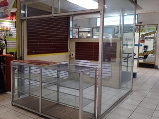 KIOSKO EN VENTA EN CENTRO COMERCIAL GRAN PORTAL  PETAPA - 3