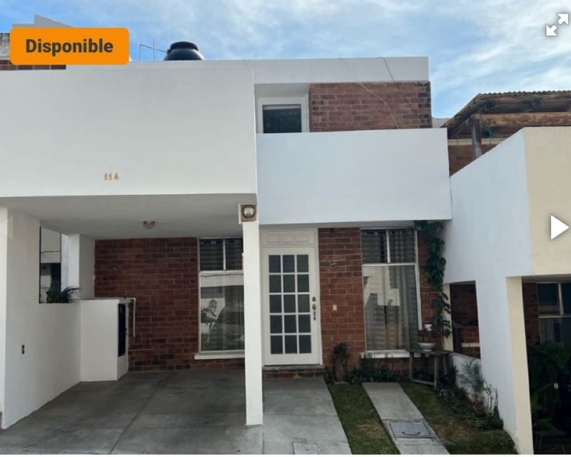 Vendo Casa en Montesano Zona 16
